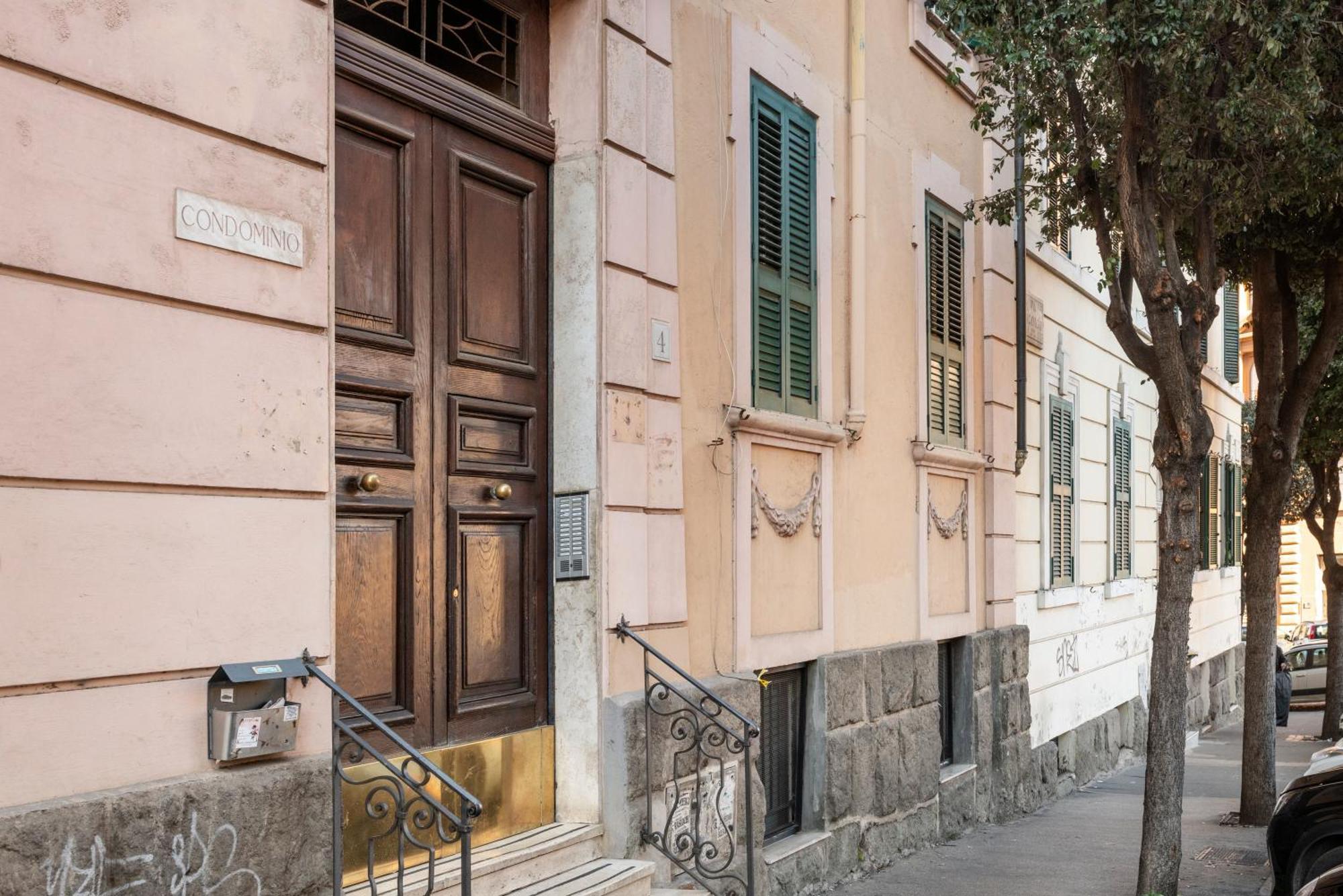 Elegant 3 Bedroom San Pietro Station 200 Mt Appartamento
